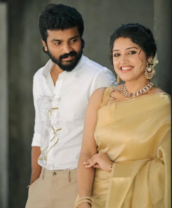 Gopinathji_Studio_Nayanthara_Inspired_Golden_Tissue_Saree_for_Women__Premium_Party_Wear_&_Wedding_Collection