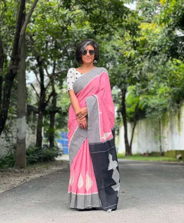 Pink_Tie_Dye_Batik_Style_Cotton_Silk_Saree_For_Women