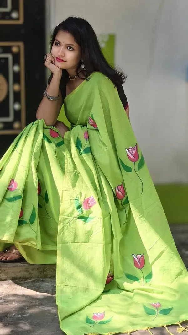 Light_Green_Woven_And_Solid_And_Plain_Premium_Saree_For_Women