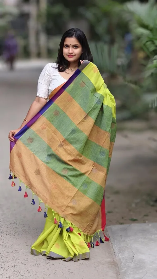 Yellow_Striped_And_Self_Design_And_Woven_Premium_Saree_For_Women