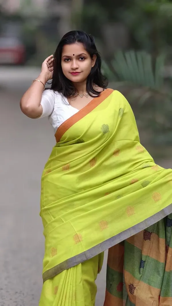 Yellow_Striped_And_Self_Design_And_Woven_Premium_Saree_For_Women