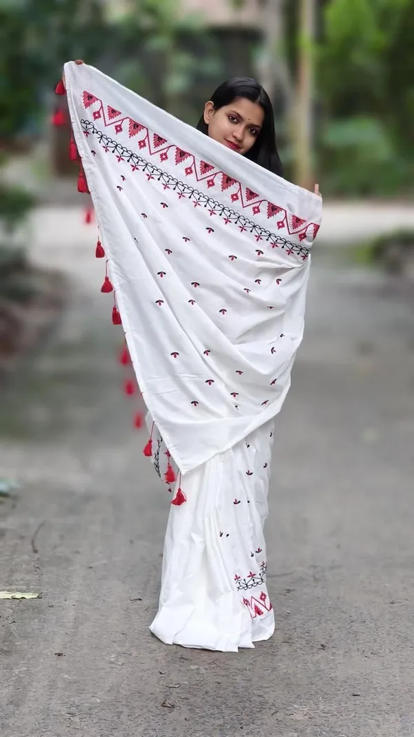 Light_Green_Solid_And_Plain_Premium_Saree_For_Women