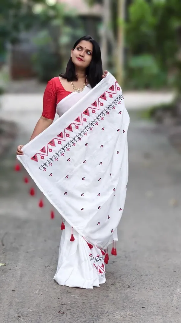 Light_Green_Solid_And_Plain_Premium_Saree_For_Women