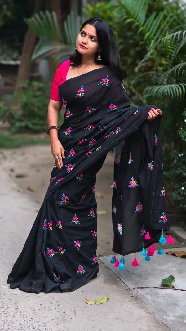 Black_Printed_Premium_Saree_For_Women