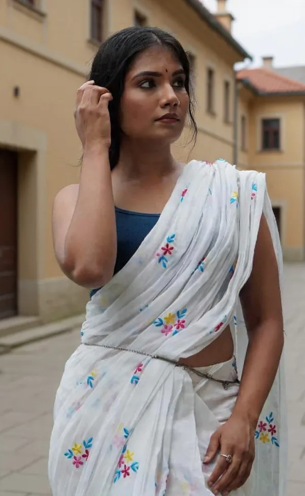 White_Digital_Print_Premium_Saree_For_Women