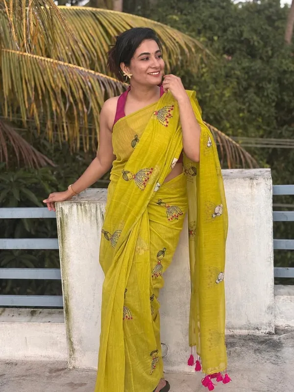 Black_Animal_Print_Premium_Saree_For_Women