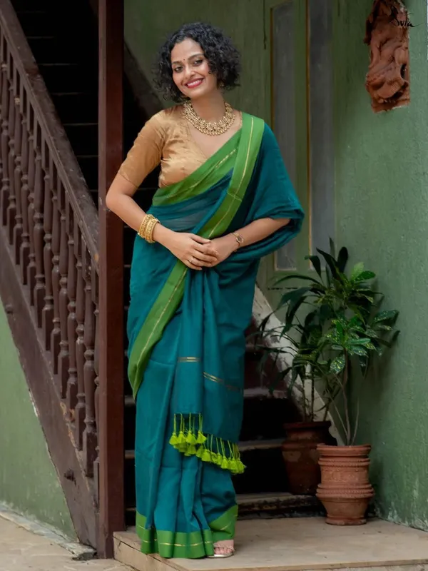 Maroon_Woven_Premium_Saree_For_Women