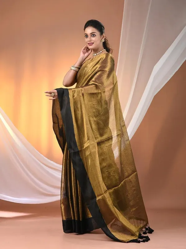 Gold_And_Black_Woven_Premium_Saree_For_Women