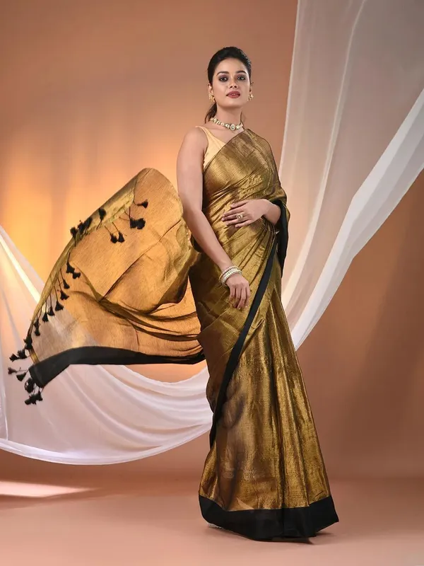 Gold_And_Black_Woven_Premium_Saree_For_Women