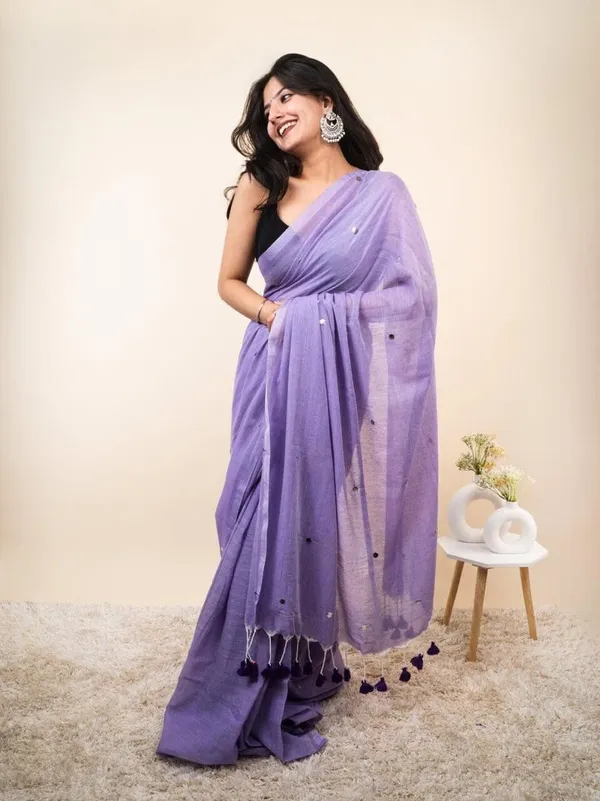 Pink_And_White_Checkered_And_Embellished_And_Printed_Premium_Saree_For_Women