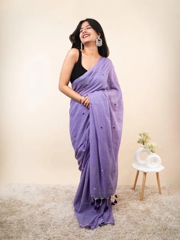 Pink_And_White_Checkered_And_Embellished_And_Printed_Premium_Saree_For_Women
