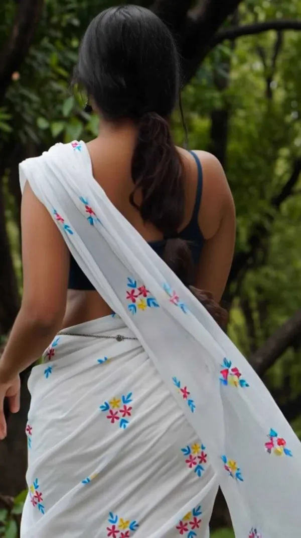 Light_Green_Woven_And_Solid_And_Plain_Premium_Saree_For_Women