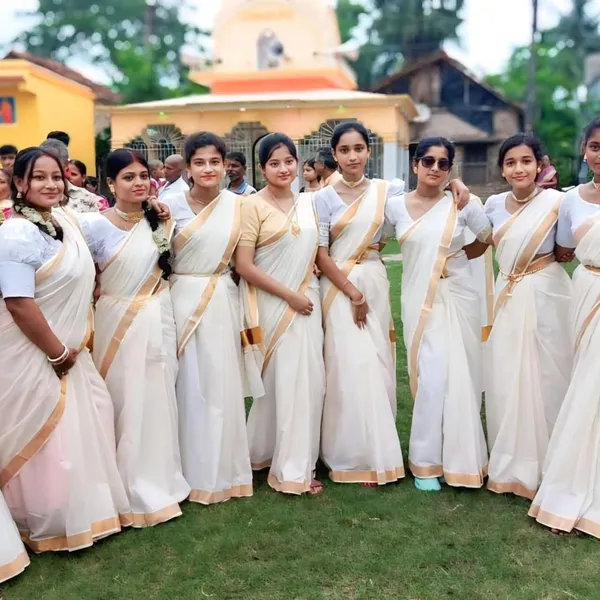 White_Woven_Premium_Saree_For_Women