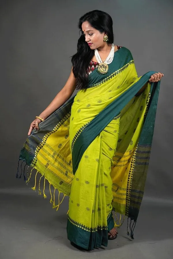 Multicolor_Self_Design_Premium_Saree_For_Women