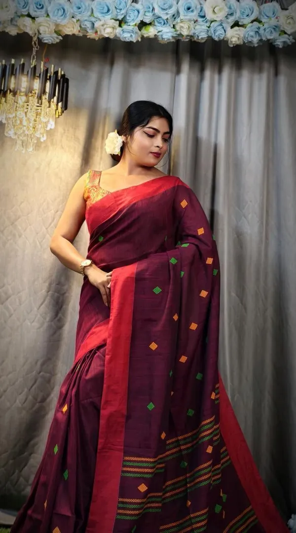 Maroon_Color_Block_Premium_Saree_For_Women
