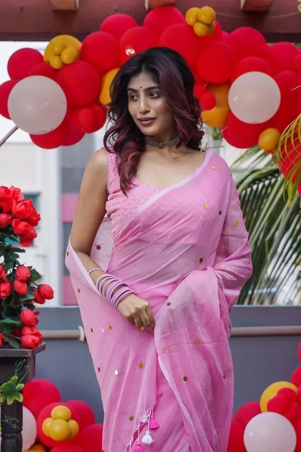 Light_Pink_Color_Block_Premium_Saree_For_Women
