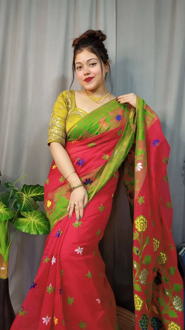 Multicolor_Woven_Premium_Saree_For_Women