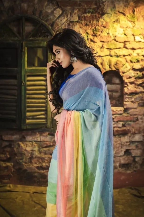 Pink_Embroidered_Premium_Saree_For_Women