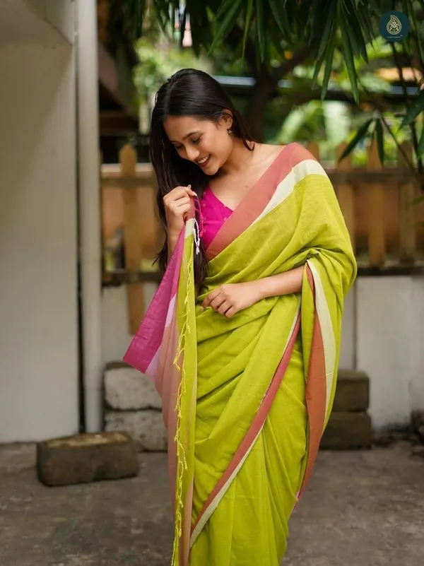 White_Animal_Print_Premium_Saree_For_Women