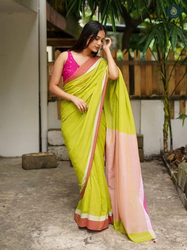 White_Animal_Print_Premium_Saree_For_Women