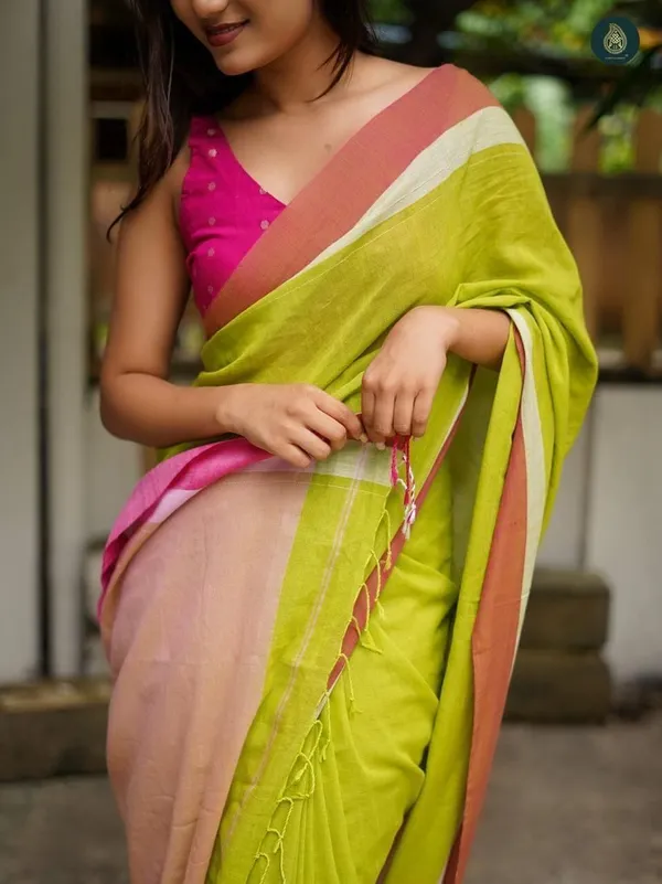 White_Animal_Print_Premium_Saree_For_Women