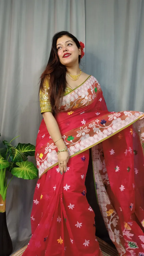 Multicolor_Solid_And_Plain_And_Woven_Premium_Saree_For_Women