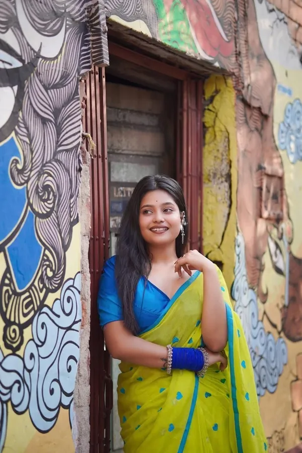 Yellow_And_Blue_Self_Design_Premium_Saree_For_Women