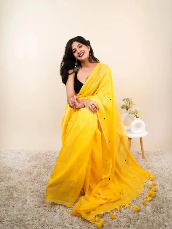Yellow_Solid_And_Plain_And_Woven_Premium_Saree_For_Women