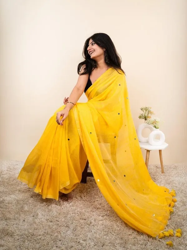 Yellow_Solid_And_Plain_And_Woven_Premium_Saree_For_Women
