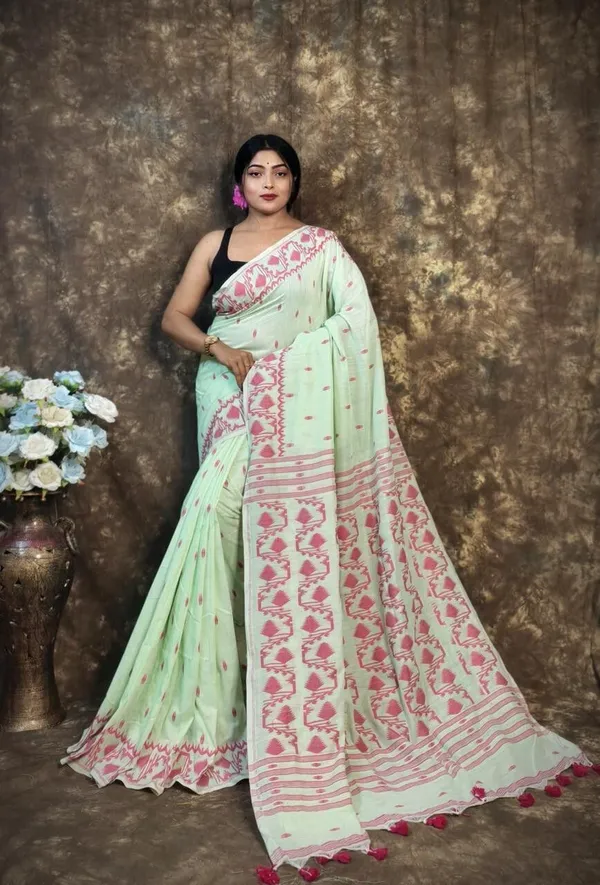 Pink_And_Green_Woven_Premium_Saree_For_Women