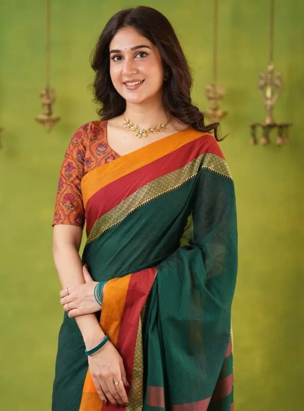 Multicolor_Woven_Premium_Saree_For_Women