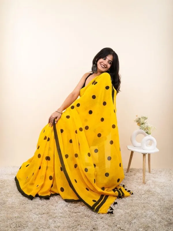Yellow_And_Black_Printed_Premium_Saree_For_Women