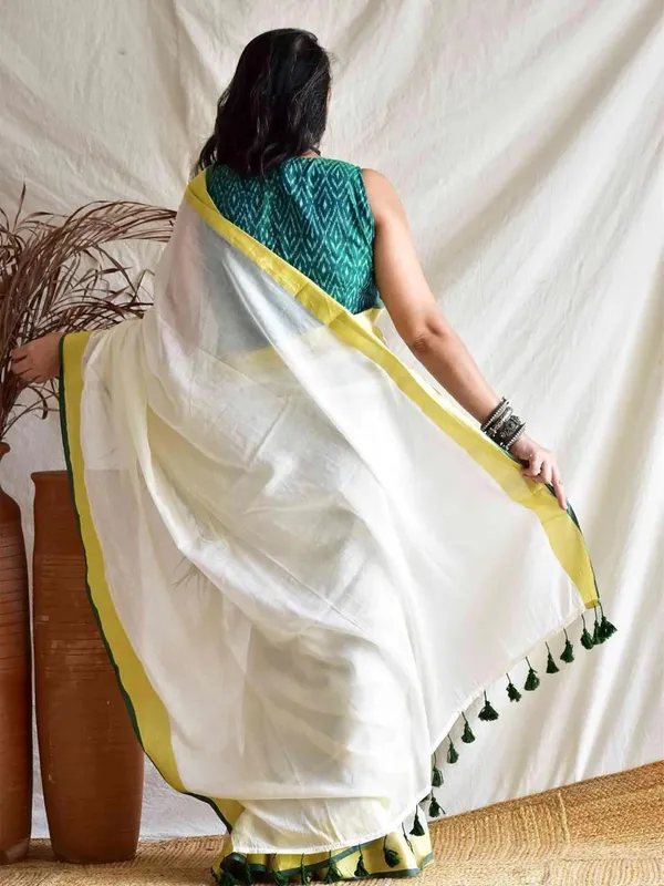 Cream_Embroidered_Premium_Saree_For_Women