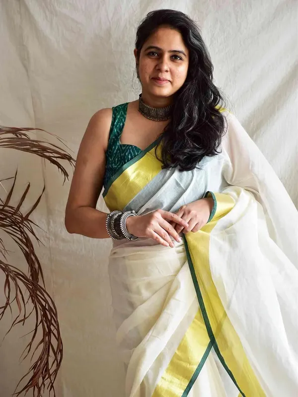 Cream_Embroidered_Premium_Saree_For_Women