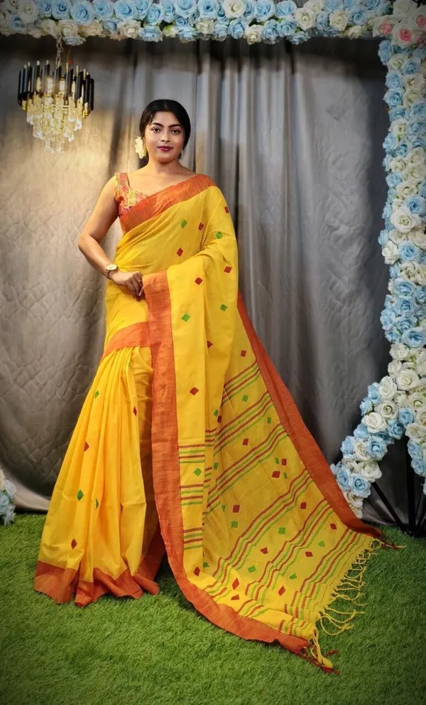Grey_Striped_Premium_Saree_For_Women