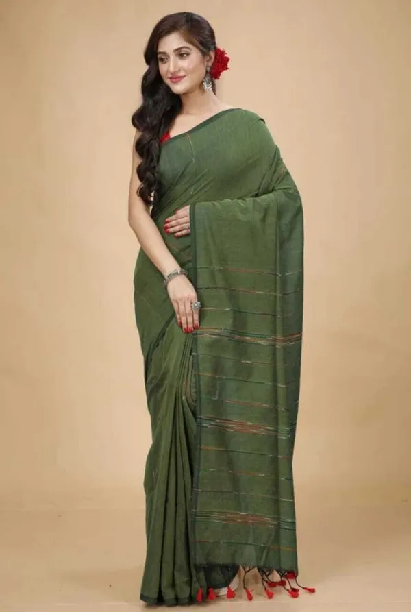 Green_Embroidered_Premium_Saree_For_Women