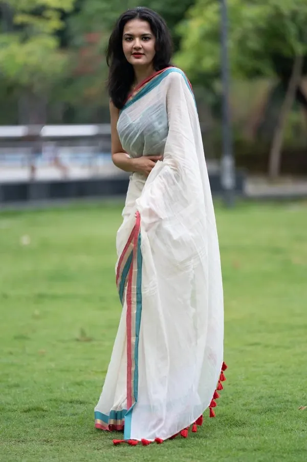 White_Printed_Premium_Saree_For_Women