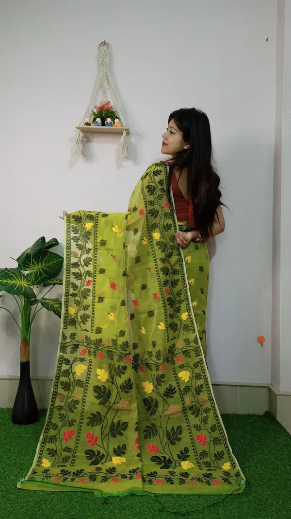 Multicolor_Woven_Premium_Saree_For_Women
