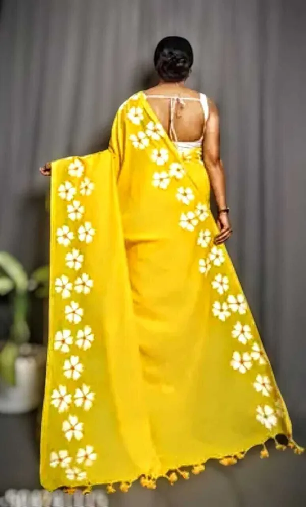 Yellow_Striped_Premium_Saree_For_Women