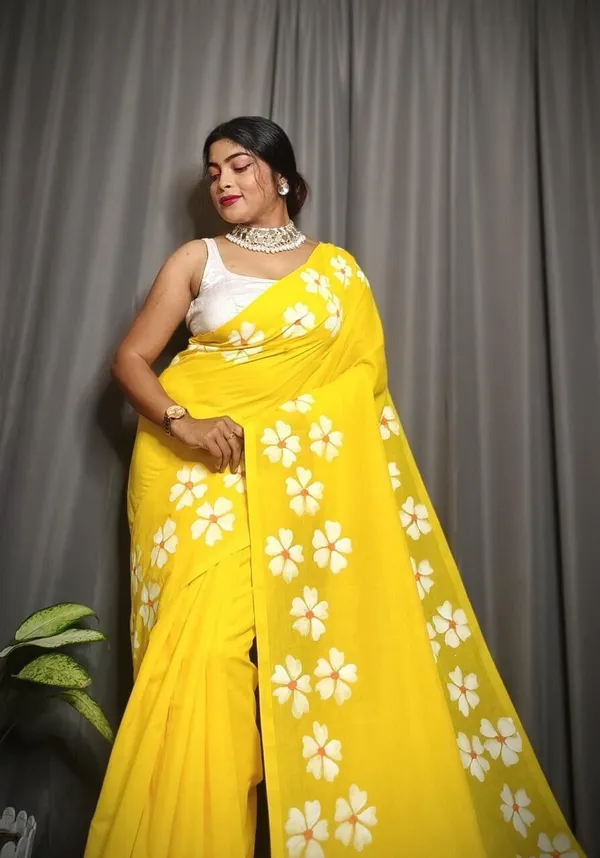Yellow_Striped_Premium_Saree_For_Women