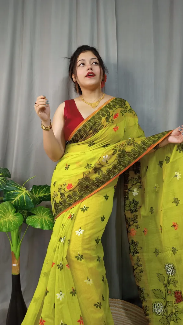 Multicolor_Woven_Premium_Saree_For_Women