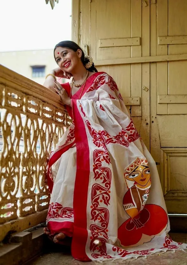 Red_And_White_Embroidered_Premium_Saree_For_Women