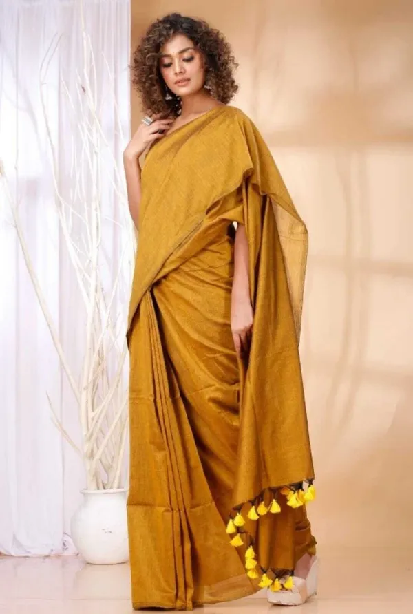Pink_Embroidered_And_Printed_Premium_Saree_For_Women