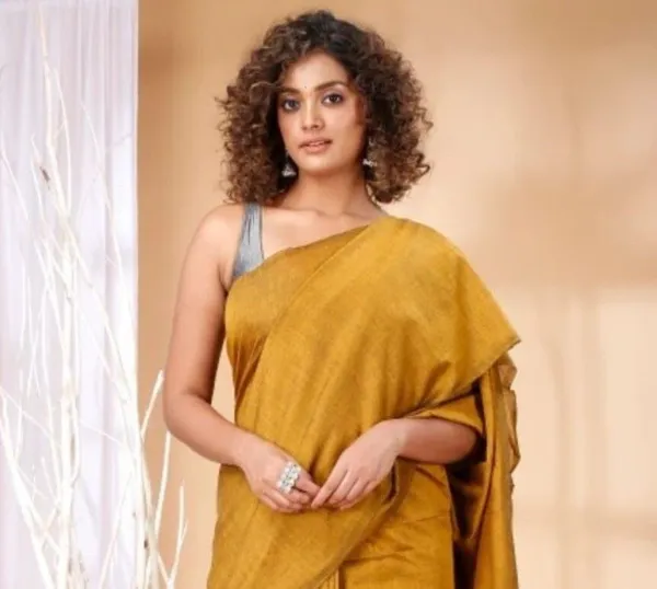 Pink_Embroidered_And_Printed_Premium_Saree_For_Women