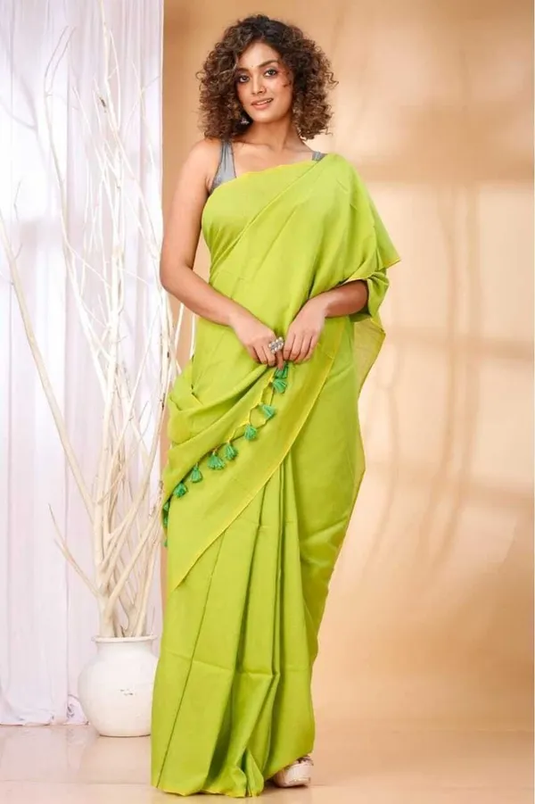 Pink_Solid_And_Plain_And_Striped_Premium_Saree_For_Women