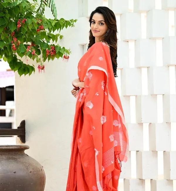 Pink_Digital_Print_Premium_Saree_For_Women