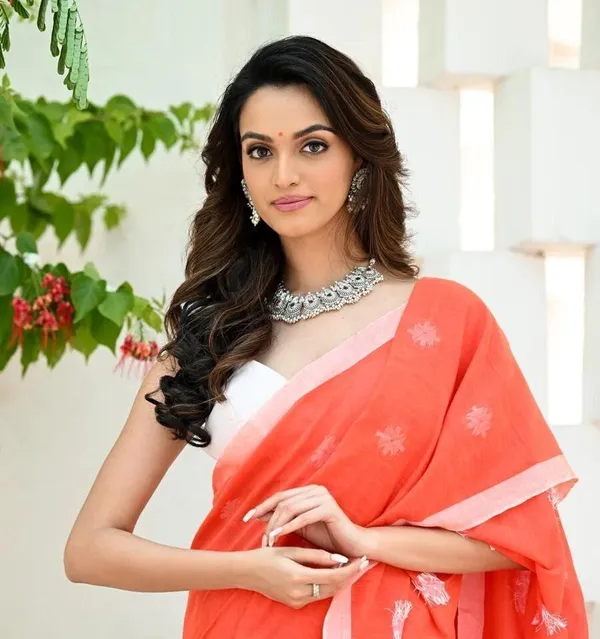 Pink_Digital_Print_Premium_Saree_For_Women