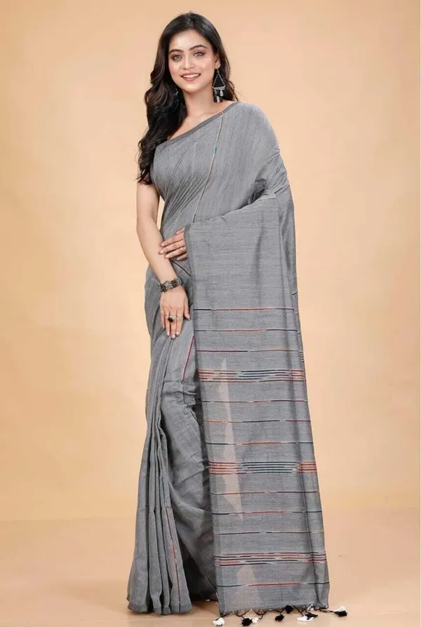 Grey_Embroidered_Premium_Saree_For_Women
