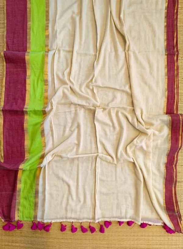 Multicolor_Floral_Print_And_Woven_And_Geometric_Print_And_Printed_Premium_Saree_For_Women