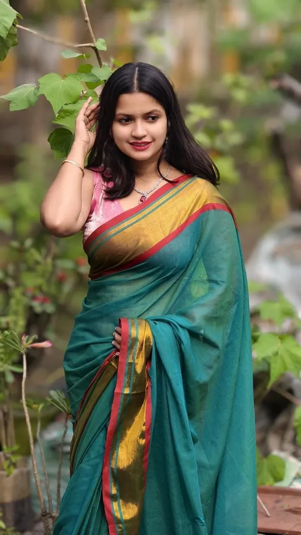 Multicolor_Self_Design_Premium_Saree_For_Women